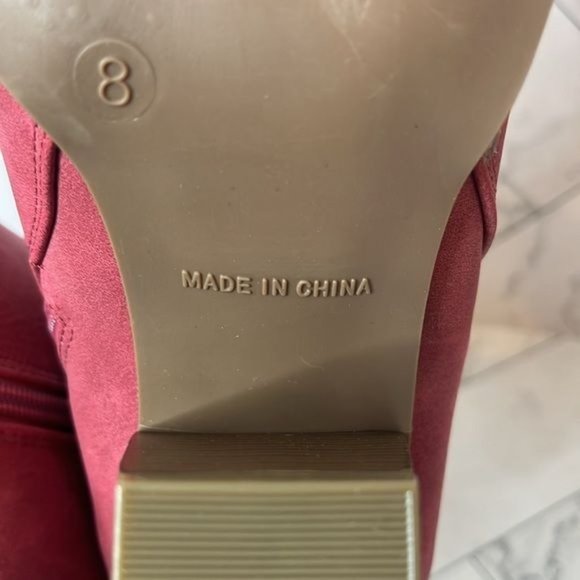 NWT Journee Collection Womens Red Vally Cloth Ankle Boot Shoe Size 8M - Picture 8 of 9